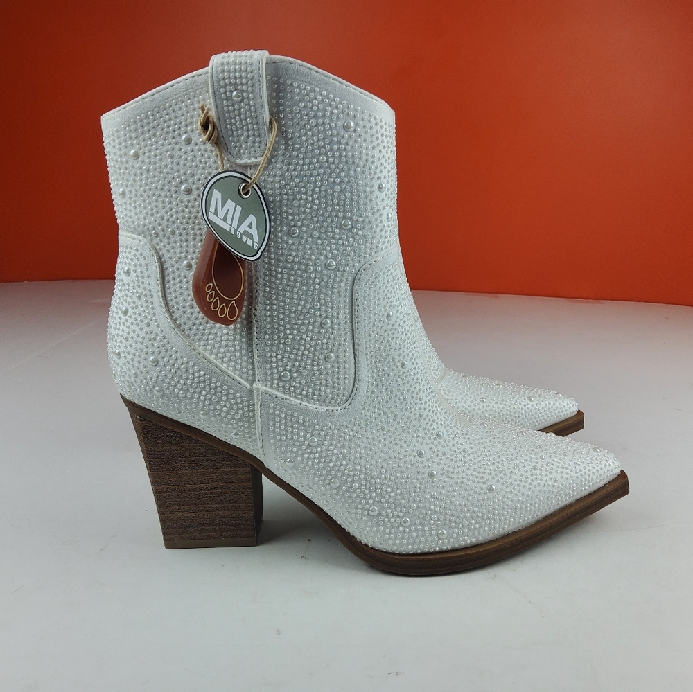 Mia Women Block Heel Ankle High Western Boot White Rhinestone 9 (Lot 102…